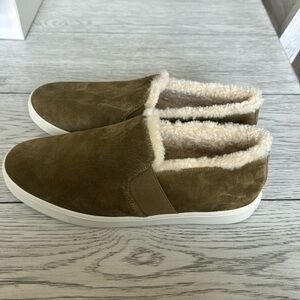 Vince sneakers size 9